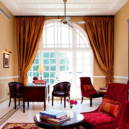 The Majestic Hotel Kuala Lumpur, Autograph Collection Buitenkant foto A suite at the Mandarin Oriental, Kuala Lumpur