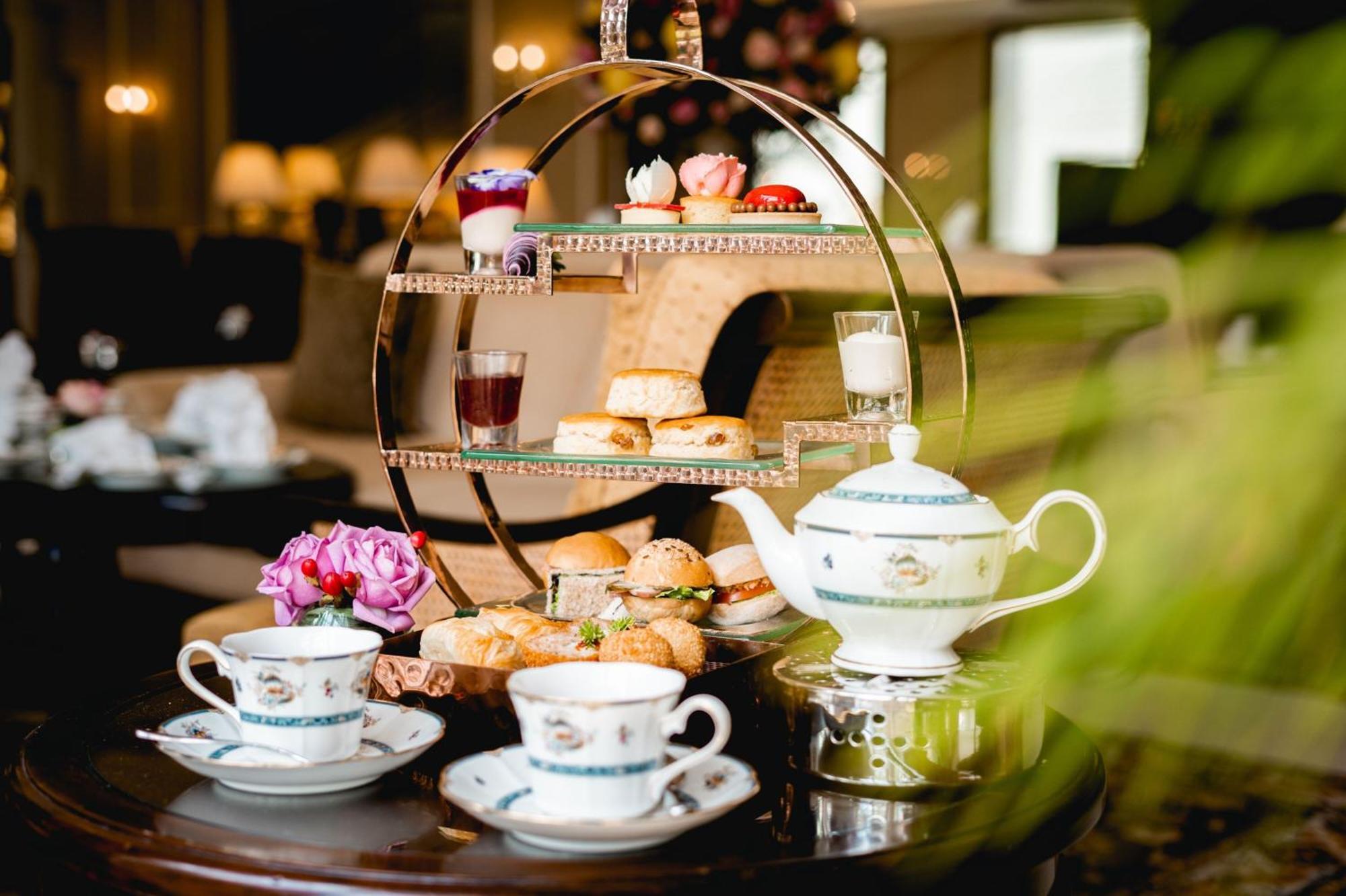 The Majestic Hotel Kuala Lumpur, Autograph Collection Buitenkant foto Afternoon tea at the InterContinental Hotel, London, Park Lane