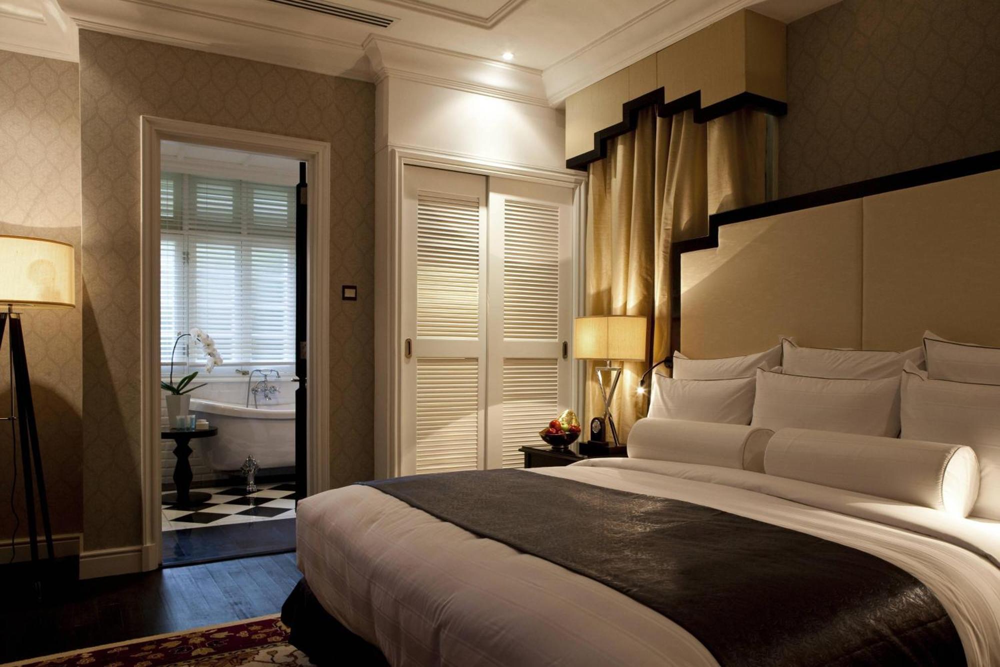 The Majestic Hotel Kuala Lumpur, Autograph Collection Buitenkant foto A bedroom at the hotel