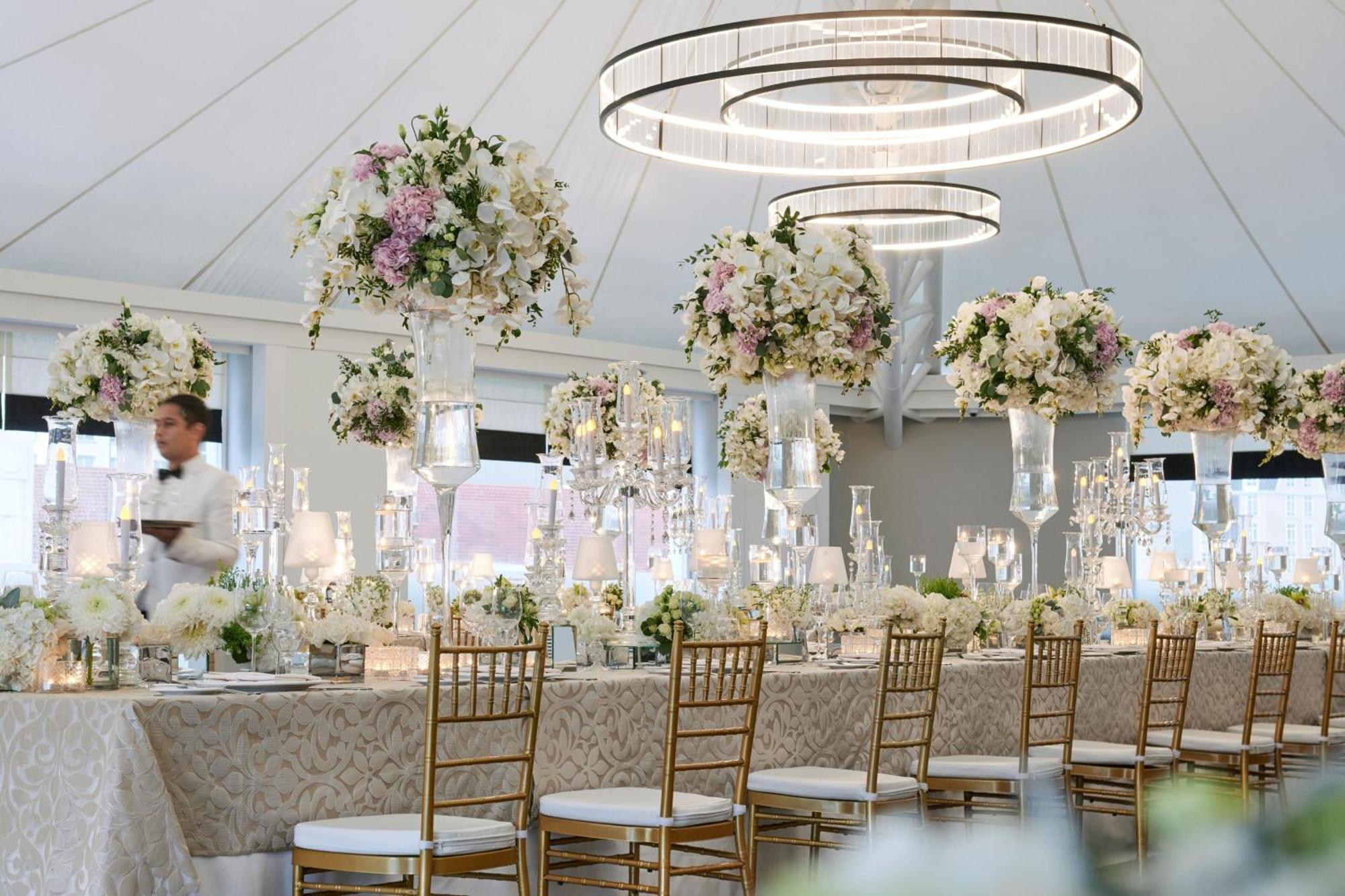 The Majestic Hotel Kuala Lumpur, Autograph Collection Buitenkant foto The tent at the Four Seasons Hotel